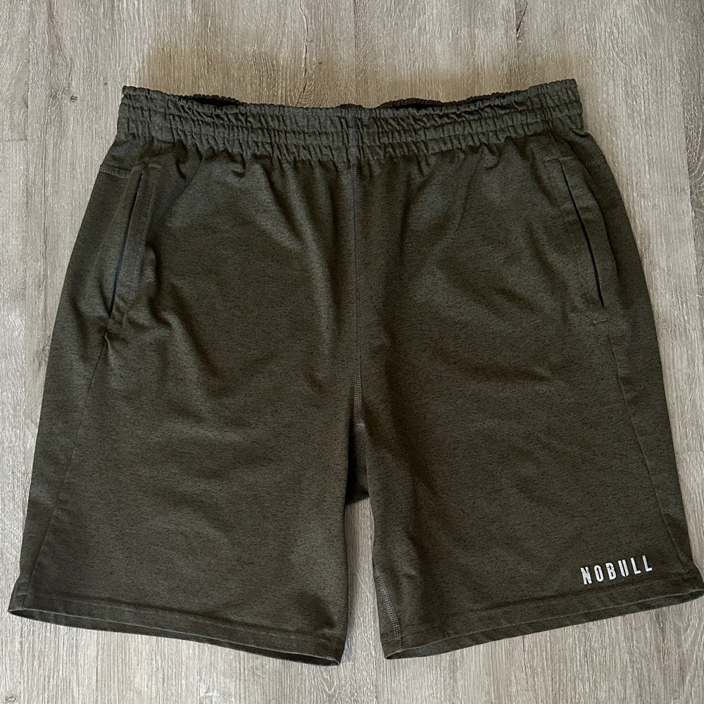 NOBULL 8” Athletic Training Shorts Size XL Army Green